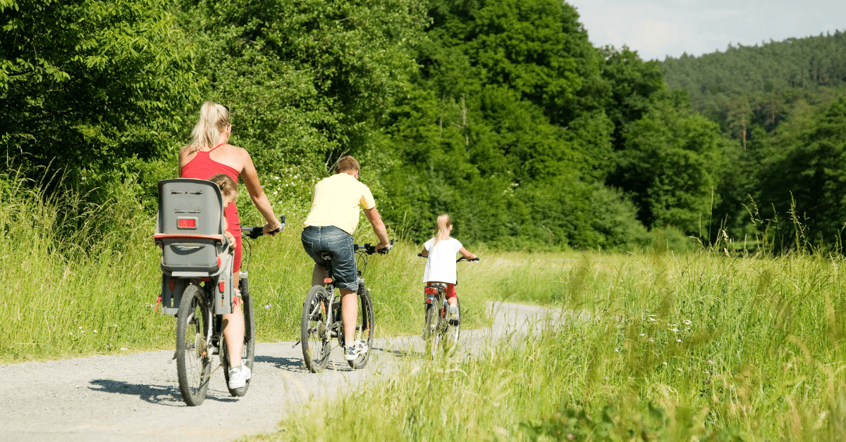 Make the Most of Warm Weather: The Benefits of Outdoor Exercise and Adventure Therapy