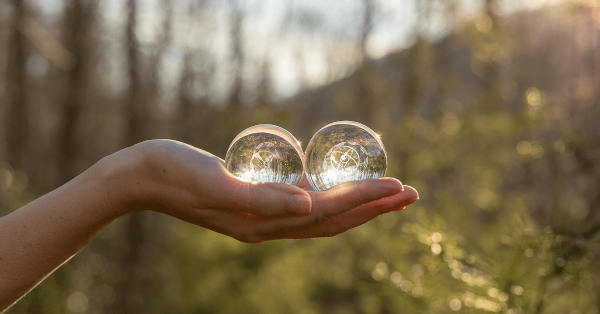 ELUUMIS BIOPHOTON: THE POWER OF THE SUN IN YOUR HANDS